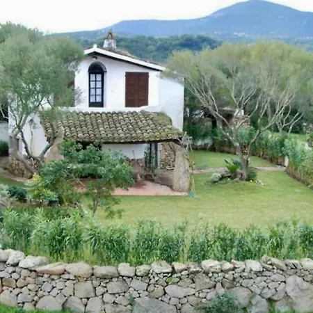 Degli Artisti Villa *