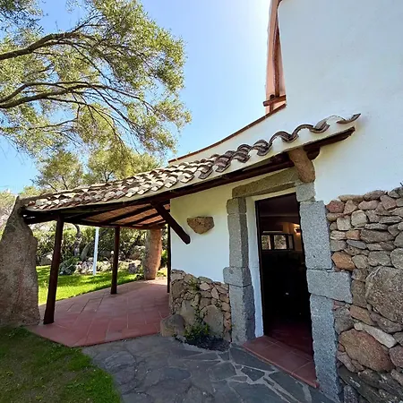 Degli Artisti Villa *