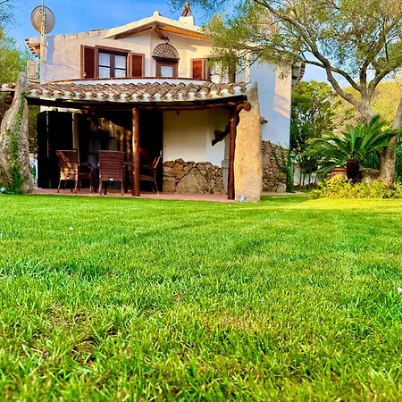 Degli Artisti Villa *